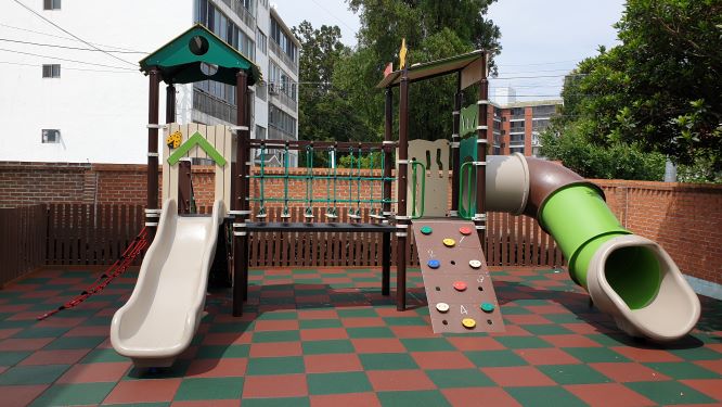 보육환경개선사업을 통해 놀이공간을 새롭게 단장한 서귀포지역 어린이집.