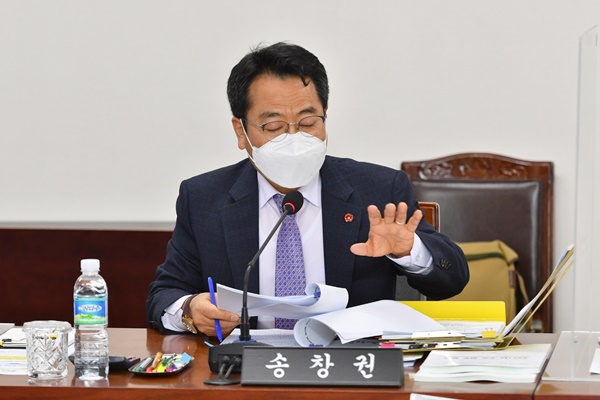 제주자치도의회 송창권 의원.