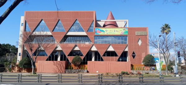 별이 내리는 숲 전경.