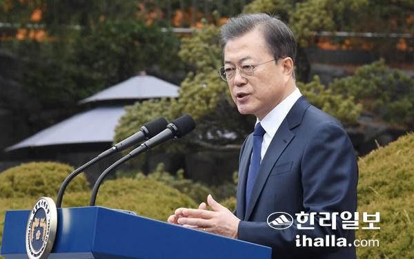 문재인 대통령.