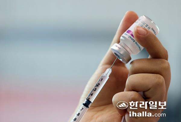 코로나19 백신 접종. 연합뉴스DB