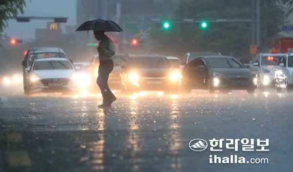 장맛비 내리는 제주. 한라일보DB