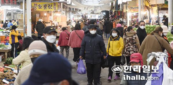 제주시 민속 오일시장. 한라일보DB