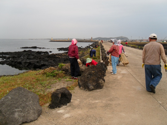 우리 바다는 우리가 ..