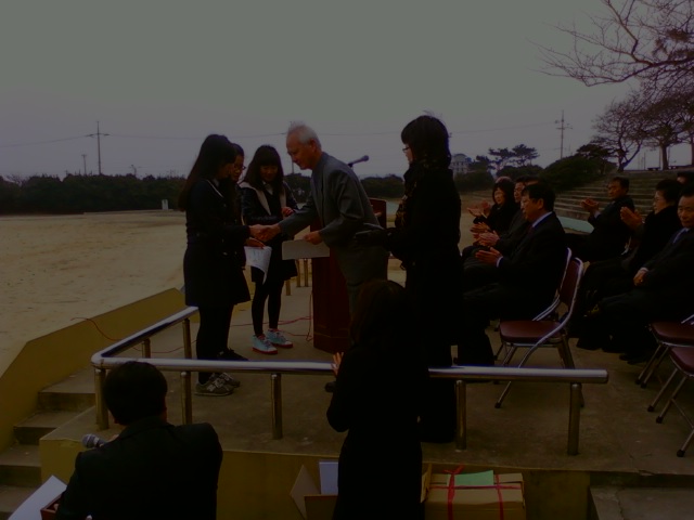 * 책 읽는 사람이 아름다워..